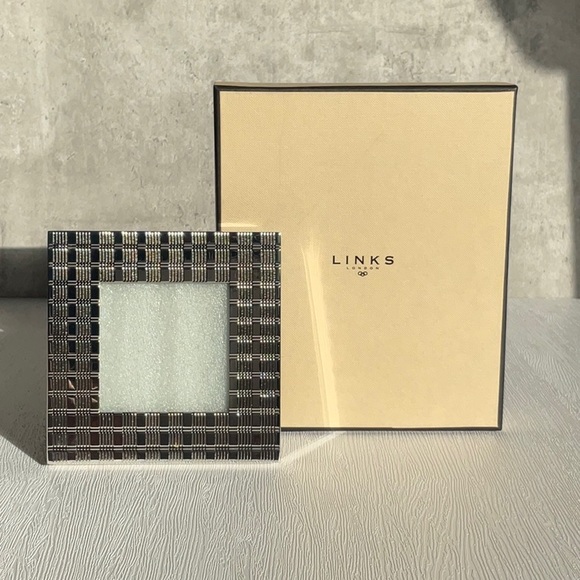 Gorgeous Never used Links of London sliver plate frame. - Picture 1 of 12